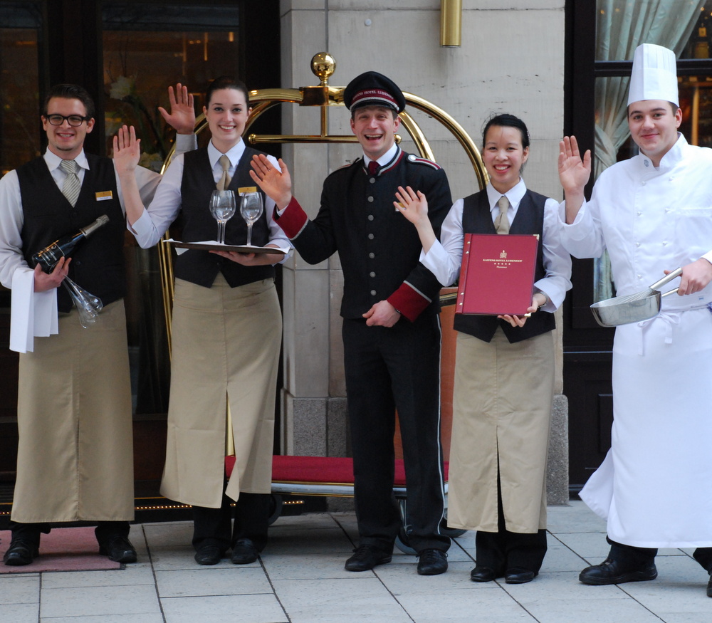 3. Was hat dich dazu bewegt eine Ausbildung in der Hotellerie und Gastronomie zu absolvieren? Und wie bist du damals auf das KASTENS HOTEL LUISENHOF aufmerksam geworden?