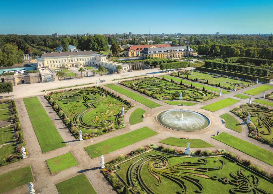 Kunst zwischen Garten und Zukunft